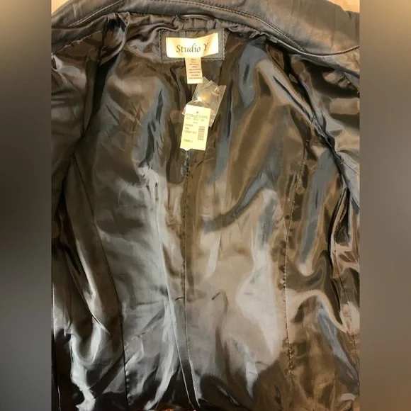 Studio Y Black LeatherNWT Women’s Jacket/Blazer size Small! - Picture 3 of 11